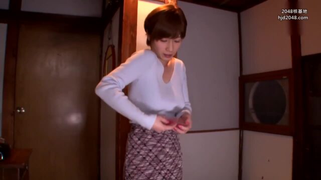 SSNI-155 Saki Okuda, a busty wife who wants to erection her neighbor with a transparent nipple and smiles