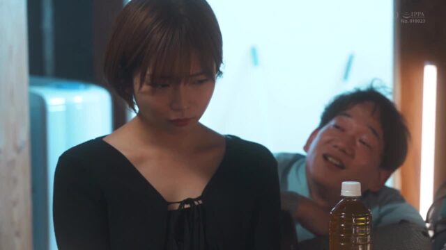 STARS-900 “I can’t forget the sexual harassment I experienced when I was a student… ] A Housewife In Her Second Year Of Marriage Met A Convenience Store Employee Who Was Working Part-Time Because She Wanted To Be Fucked Again For The First Time In More Than 10 Years. Mana Sakura