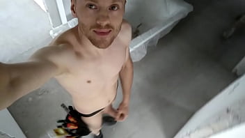 LanaTuls aka Sergay Fag – Naked electrician walks in the house under construction jerking and cumming. Anal whore for assets. Fuck me in Moscow.