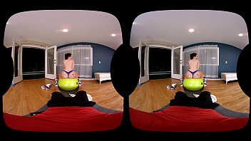 NAUGHTY AMERICA VR fucking in the gym